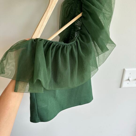 Anthropologie Sunday in Brooklyn One Ruffle Off Shoulder Crop Top Green M - Picture 3 of 6